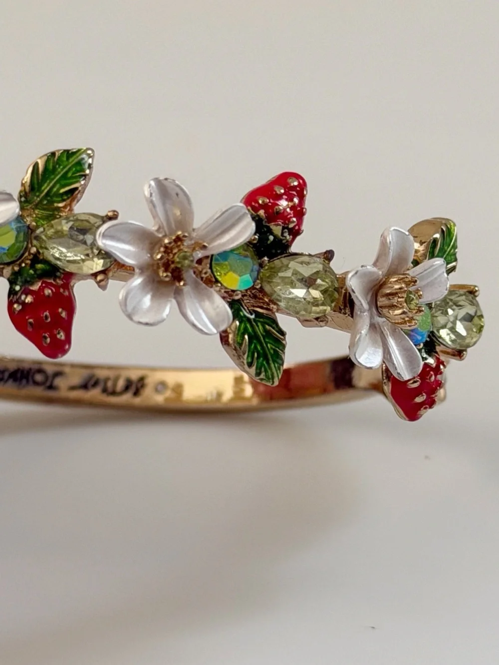 Betsey Johnson Strawberries White Flowers Gold Tone Hinge Bangle Bracelet